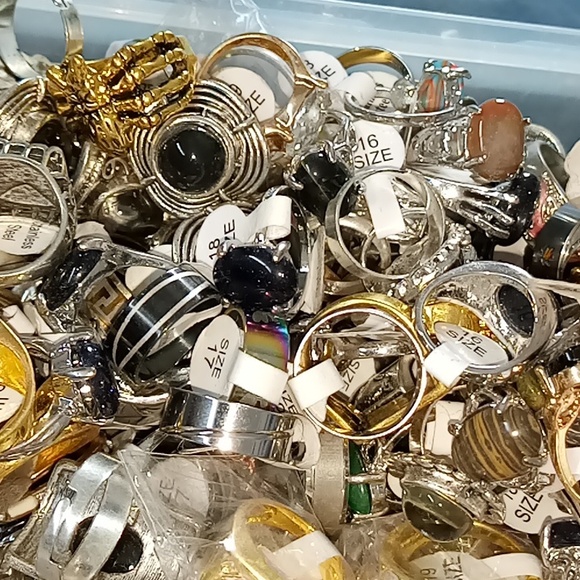 Jewelry - Rings lot